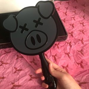 Jeffree Star X Shane Black Pig Mirror
